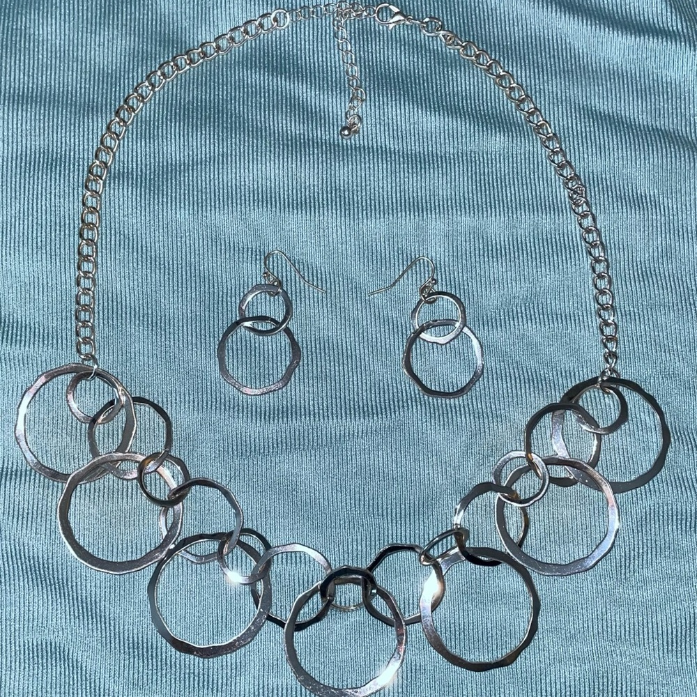 Silver Plated Interlocking Overlayed Hammered Rin… - image 2